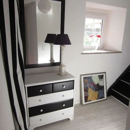 Schraeges Haus *