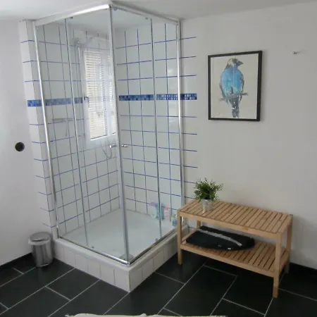 Schraeges Haus * Treis-Karden