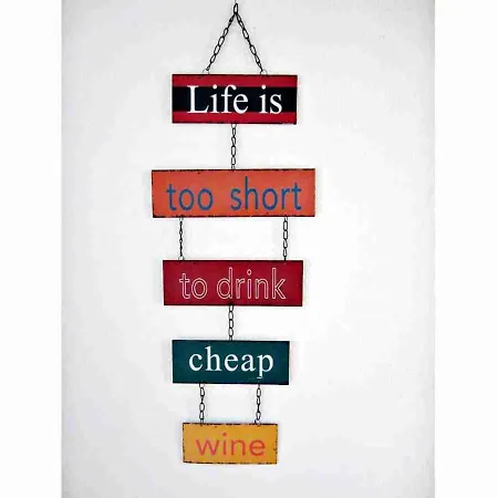 Schraeges Haus 펜션