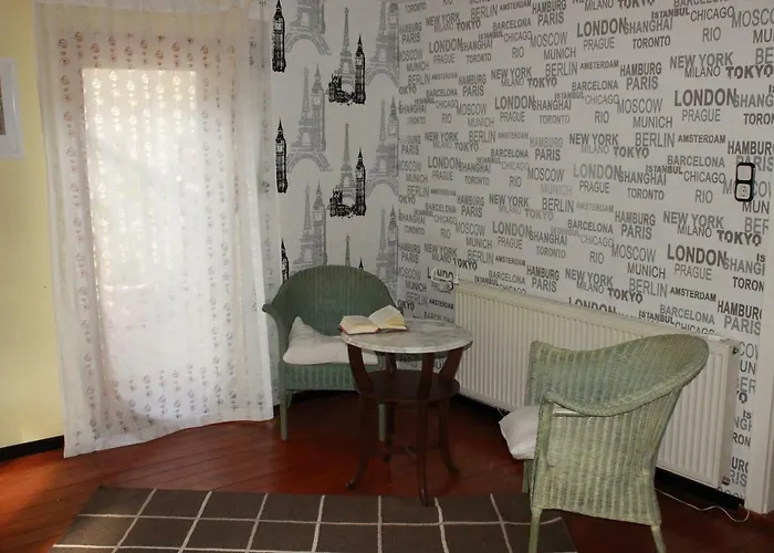 Schraeges Haus Casa de Férias